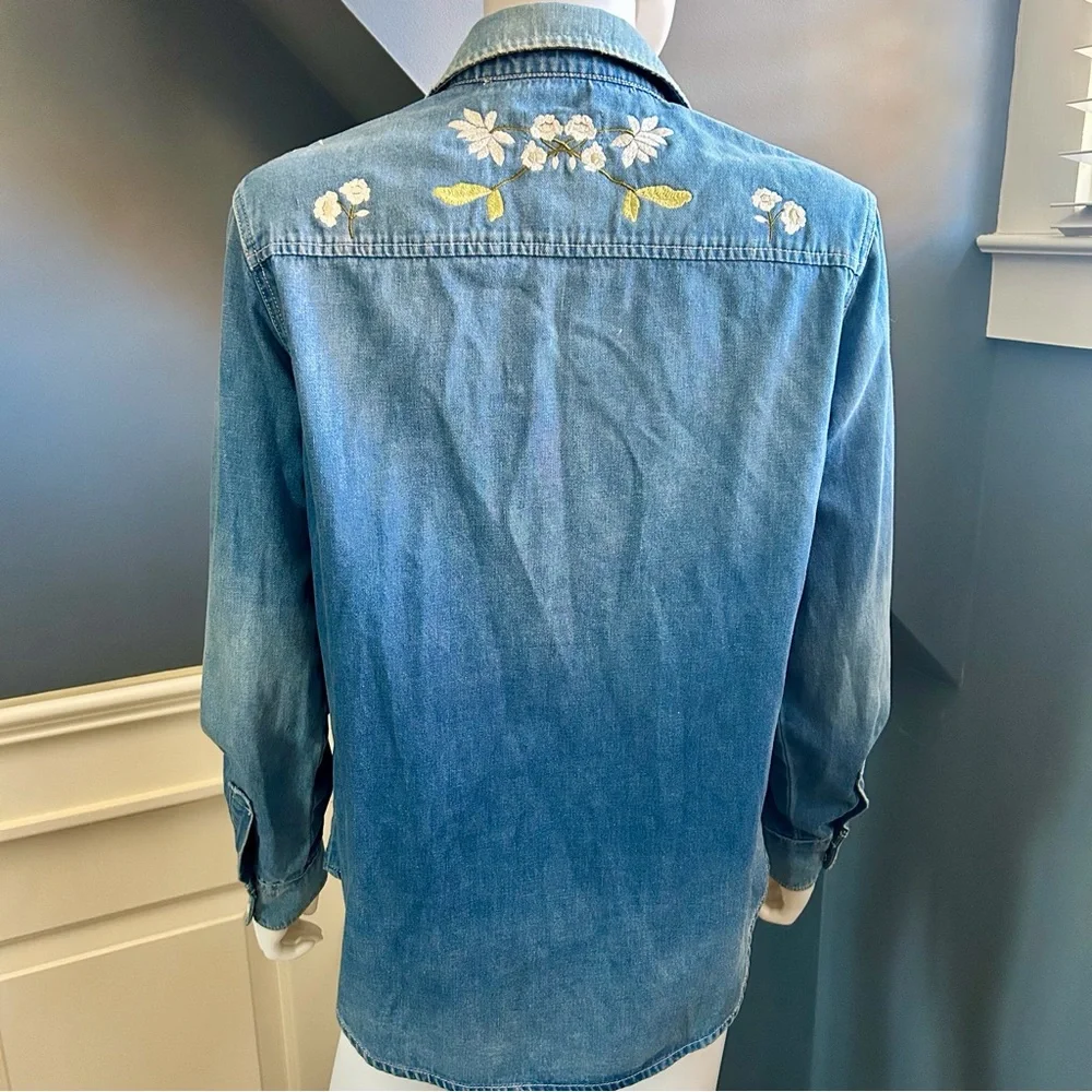 Seven 4 All Mankind Floral Embroidered Distressed Button Down Denim Top - Picture 7 of 16